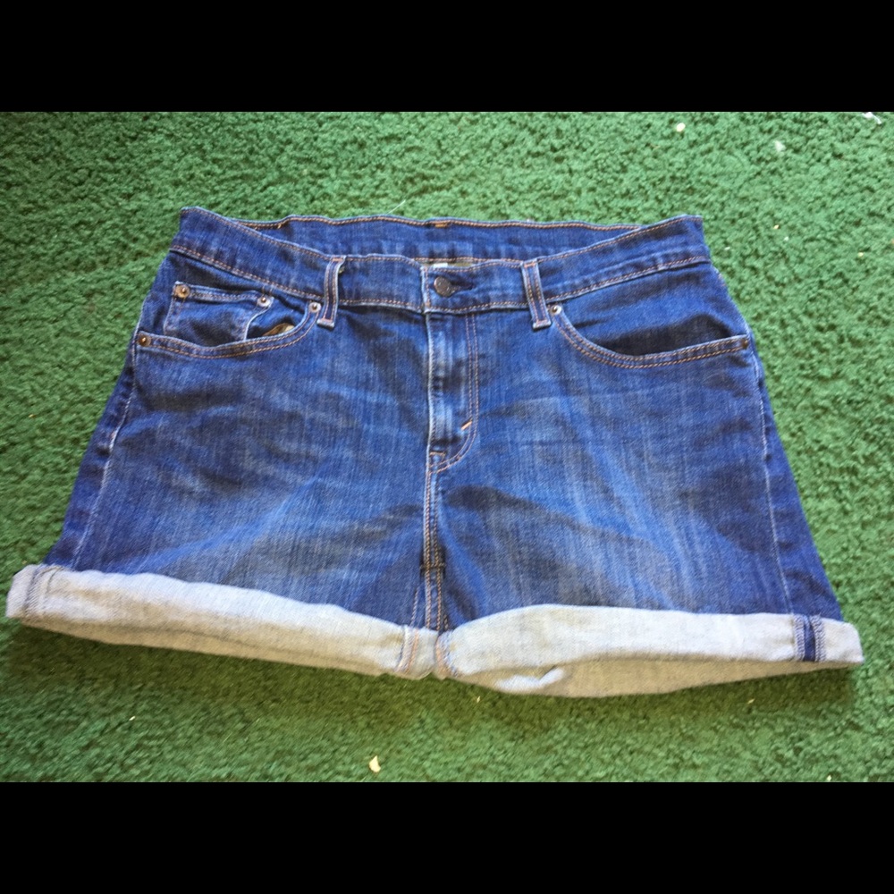 levi’s jean shorts